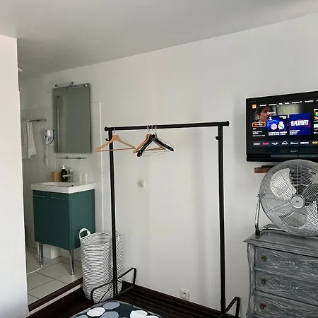 La Petite Place De La Porte De Gand